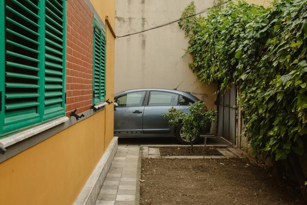 Rare Durres Apartment With Private Parking & Garden المظهر الخارجي الصورة