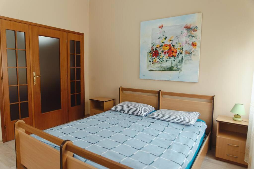 Rare Durres Apartment With Private Parking & Garden المظهر الخارجي الصورة